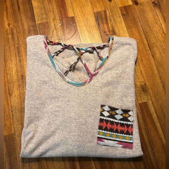 NWOT Ultra Soft Aztec CrisCross Top - Picture 3 of 8